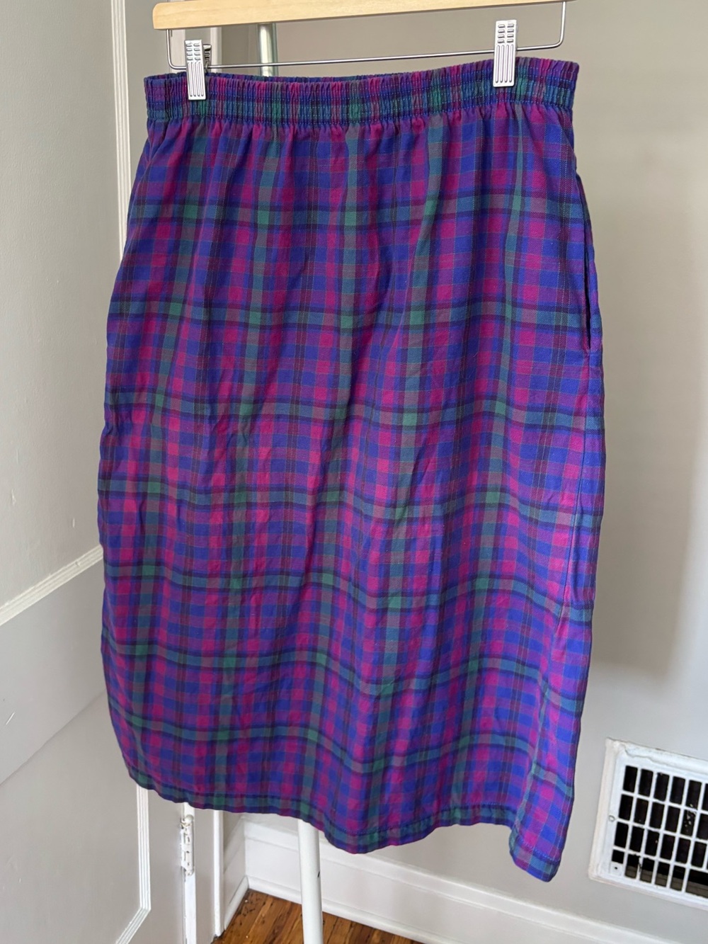 Vintage L.L. Bean Purple and Green Plaid Elastic-Waist 100 % Cotton Midi Skirt
